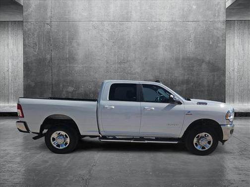 2022 RAM 2500 Big Horn Crew Cab 4x4 6'4' Box