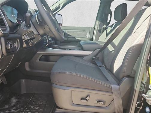 2026 RAM 3500 Big Horn Crew Cab 4x4 8' Box