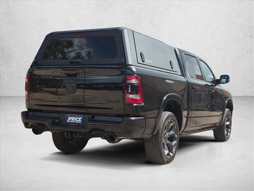 Diamond Black Crystal Pearlcoat 2023 RAM 1500 Limited