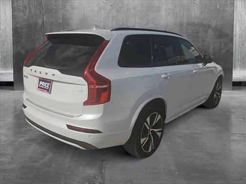 2022 Volvo XC90 Recharge Plug-In Hybrid T8 R-Design 7 Passenger