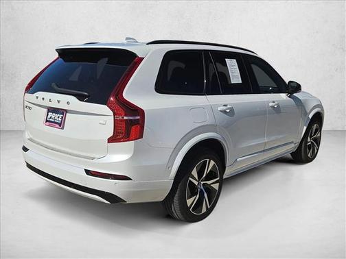 2022 Volvo XC90 Recharge Plug-In Hybrid T8 R-Design 7 Passenger