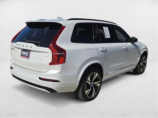 2022 Volvo XC90 Recharge Plug-In Hybrid T8 R-Design 7 Passenger