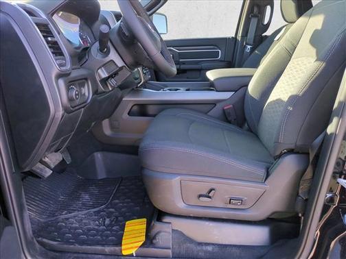 2026 RAM 2500 Big Horn Crew Cab 4x4 8' Box