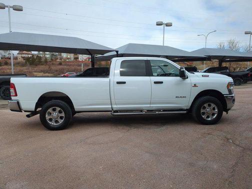 Bright White Clearcoat 2024 RAM 3500 Big Horn Crew Cab 4x4 8' Box