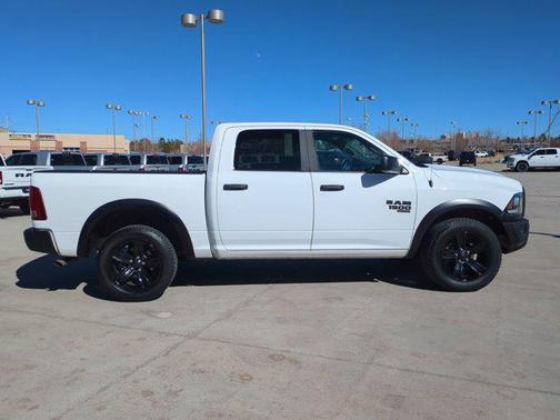 2024 RAM 1500 Classic Warlock Crew Cab 4x4 5'7' Box