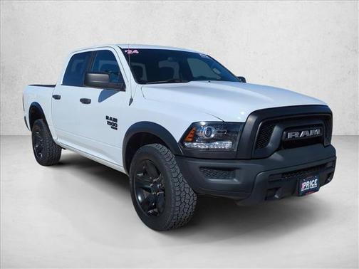 2024 RAM 1500 Classic Warlock Crew Cab 4x4 5'7' Box