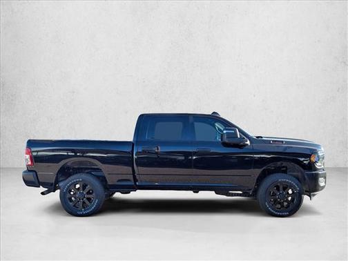 2024 RAM 2500 Tradesman Crew Cab 4x4 6'4' Box