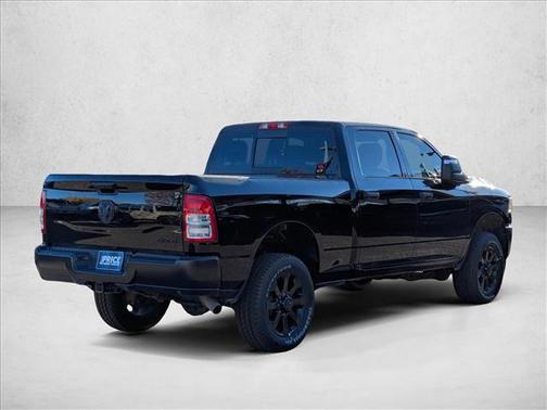 2024 RAM 2500 Tradesman Crew Cab 4x4 6'4' Box