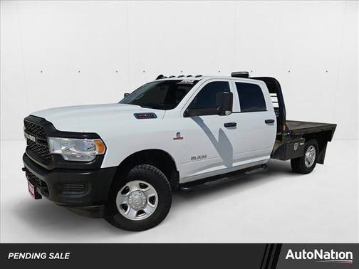 2022 RAM 3500 Tradesman Crew Cab 4x4 8' Box