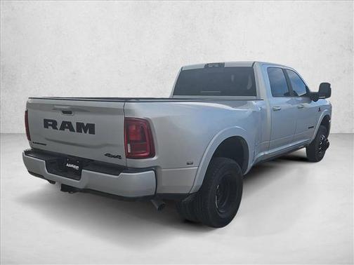 2026 RAM 3500 Limited Crew Cab 4x4 8' Box