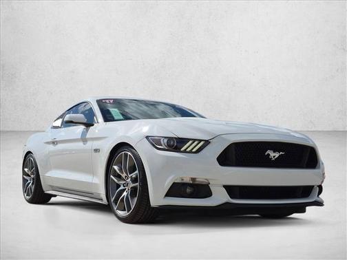 Oxford White 2017 Ford Mustang GT Premium
