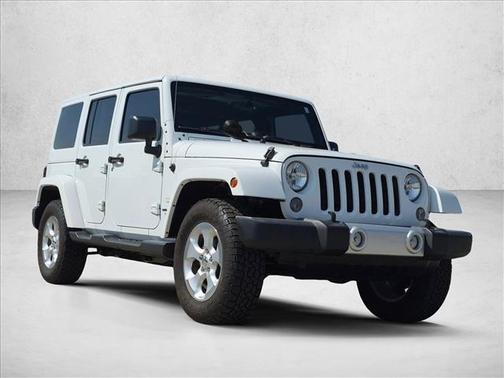 Bright White Clearcoat 2015 Jeep Wrangler Unlimited Sahara