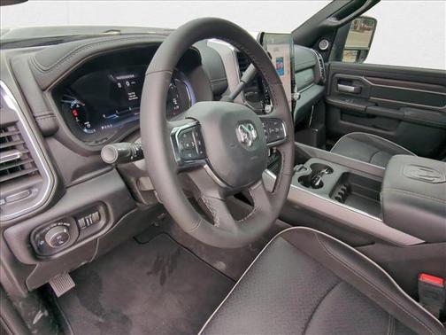2025 RAM 2500 Laramie Crew Cab 4x4 6'4' Box