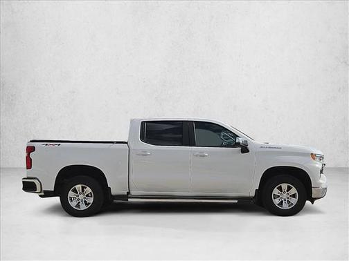 Summit White 2022 Chevrolet Silverado 1500 LT