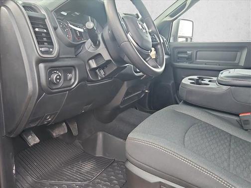 2026 RAM 2500 Black Express Crew Cab 4x4 6'4' Box