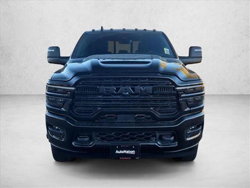 Diamond Black Crystal Pearlcoat 2026 RAM 3500 Laramie Crew Cab 4x4 8' Box