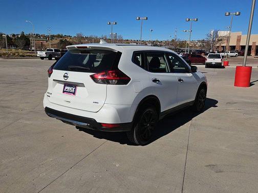 2017 Nissan Rogue S