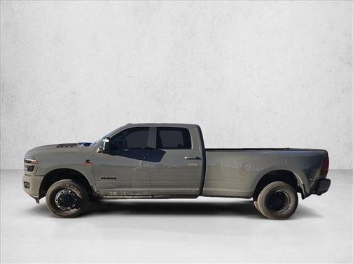 2026 RAM 3500 Laramie Crew Cab 4x4 8' Box