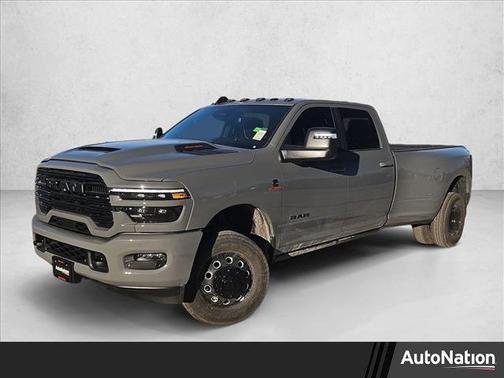 2026 RAM 3500 Laramie Crew Cab 4x4 8' Box