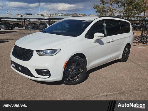 2021 Chrysler Pacifica Touring