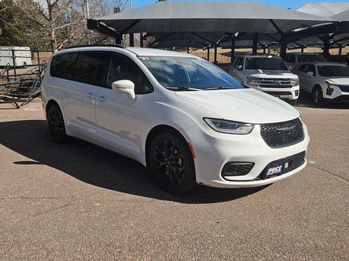 2021 Chrysler Pacifica Touring