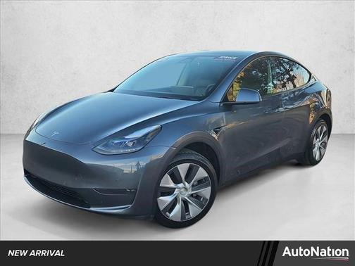 2022 Tesla Model Y Long Range Dual Motor All-Wheel Drive