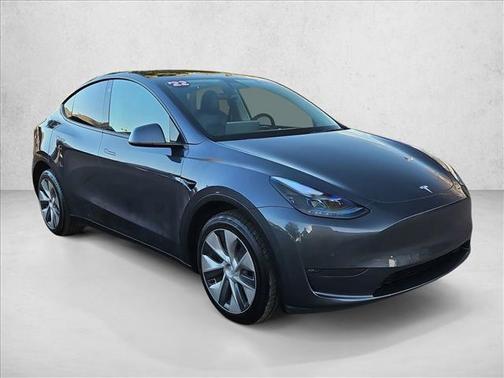 2022 Tesla Model Y Long Range Dual Motor All-Wheel Drive
