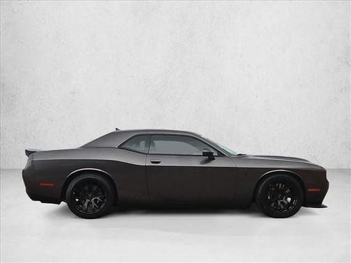 Granite Pearlcoat 2023 Dodge Challenger SRT Hellcat