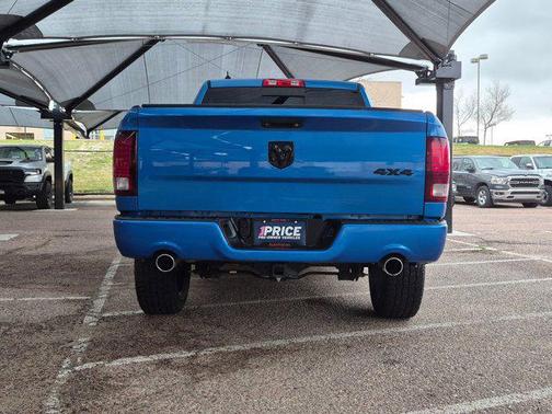Hydro Blue Pearlcoat 2018 RAM 1500 Sport