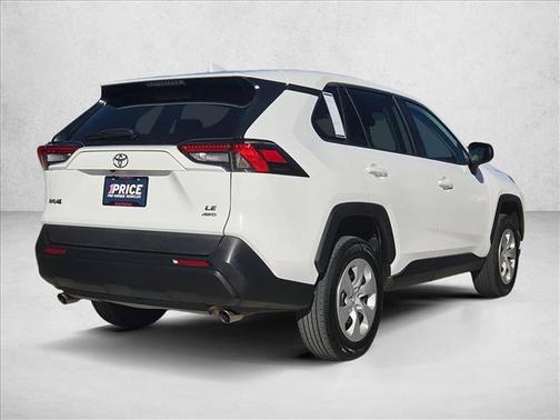 Ice Cap 2024 Toyota RAV4 LE