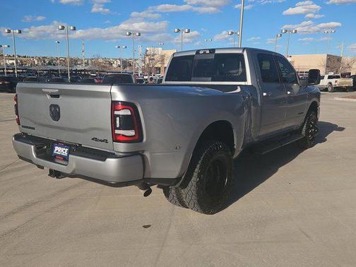 2024 RAM 3500 Laramie Crew Cab 4x4 8' Box