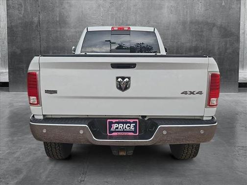 2017 RAM 2500 Laramie Crew Cab 4x4 8' Box