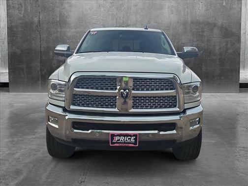 2017 RAM 2500 Laramie Crew Cab 4x4 8' Box