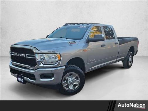2022 RAM 2500 Tradesman Crew Cab 4x4 8' Box