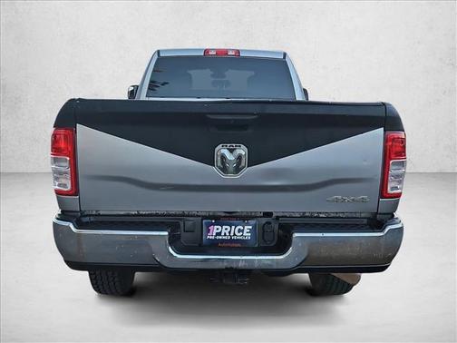 2022 RAM 2500 Tradesman Crew Cab 4x4 8' Box