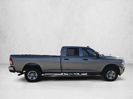 2024 RAM 3500 Tradesman Crew Cab 4x4 8' Box