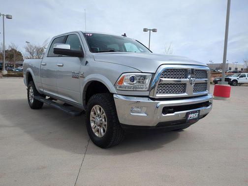 2017 RAM 2500 Laramie Crew Cab 4x4 6'4' Box