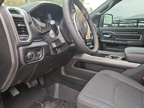 2026 RAM 3500 Big Horn Crew Cab 4x4 8' Box