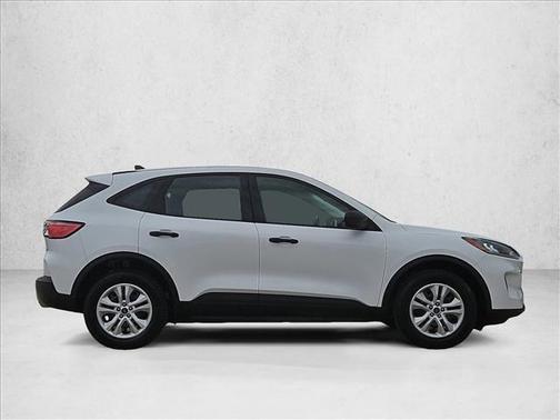 Oxford White 2022 Ford Escape S
