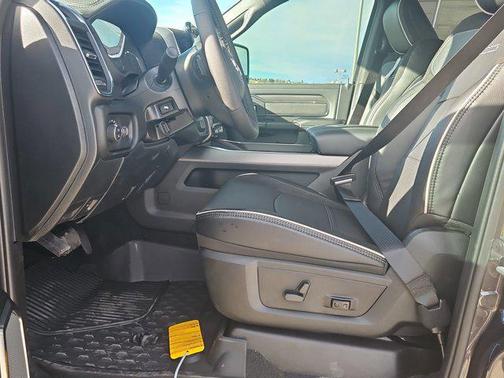 2026 RAM 2500 Laramie Crew Cab 4x4 6'4' Box