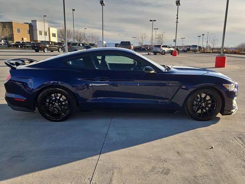 2020 Ford Shelby GT350 Base