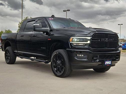 Diamond Black Crystal Pearlcoat 2024 RAM 2500 Laramie Crew Cab 4x4 6'4' Box