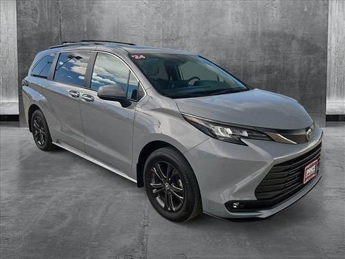 2024 Toyota Sienna Woodland Edition