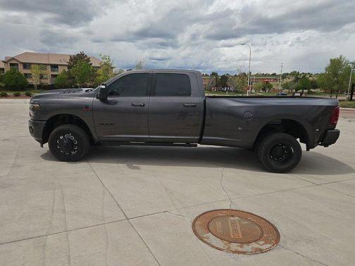 2025 RAM 3500 Laramie Crew Cab 4x4 8' Box