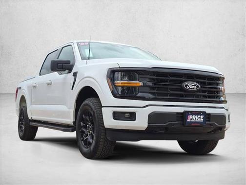 Oxford White 2025 Ford F-150 XLT