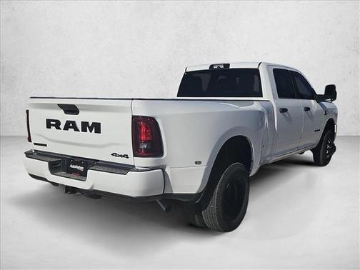 2026 RAM 3500 Big Horn Crew Cab 4x4 8' Box