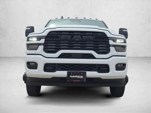 Bright White Clearcoat 2026 RAM 3500 Big Horn Crew Cab 4x4 8' Box