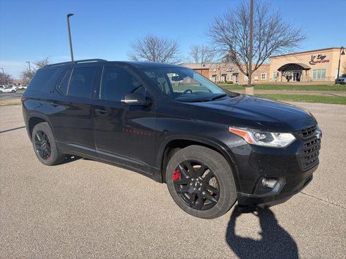 Mosaic Black 2019 Chevrolet Traverse Premier