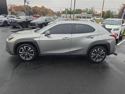 2022 Lexus UX 250h Base