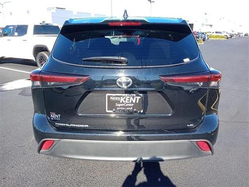 2025 Toyota Highlander LE